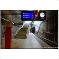 2017-04-17 U1 St-Quirin-Platz 09.jpg